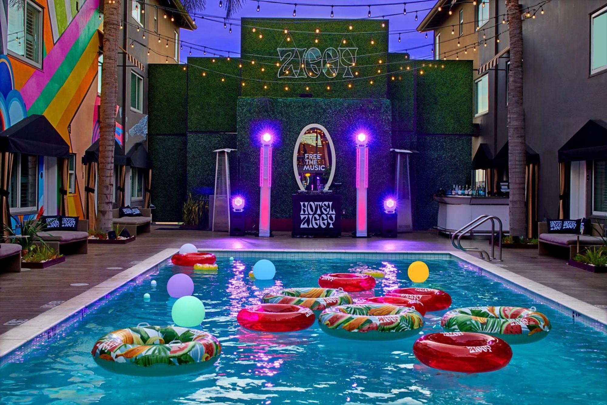 Hotel Ziggy Los Angeles Уэст-Голливуд Экстерьер фото